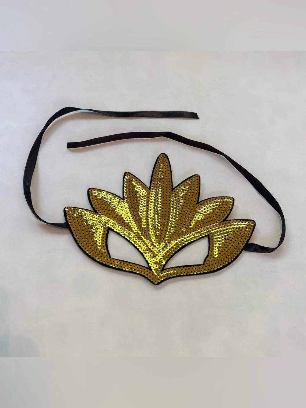 2 Gold & Silver Sequin Masks